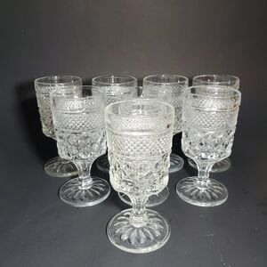 Set of 8 ANCHOR HOCKING Wexford Claret Wine Stemmed Glasses Vintage Drinkware